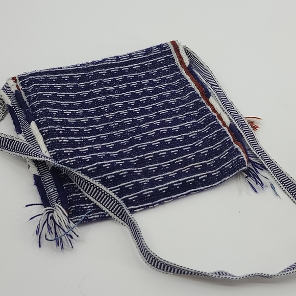 K+S kenkos kuelap tropical hut knit crossbody bag - Picture 2 of 4